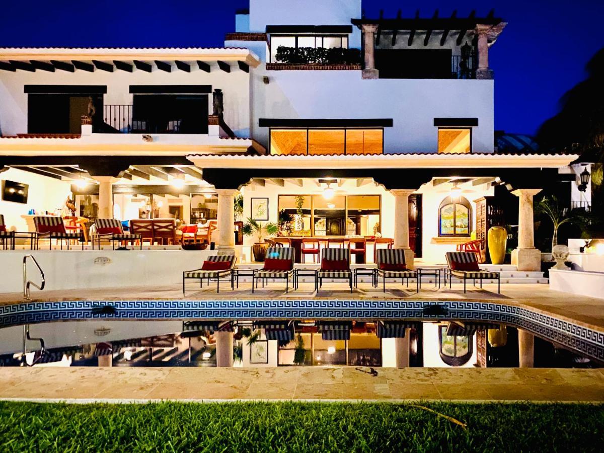 Villa Albatros Oceanfront Luxury Hotelzone Канкун Екстер'єр фото