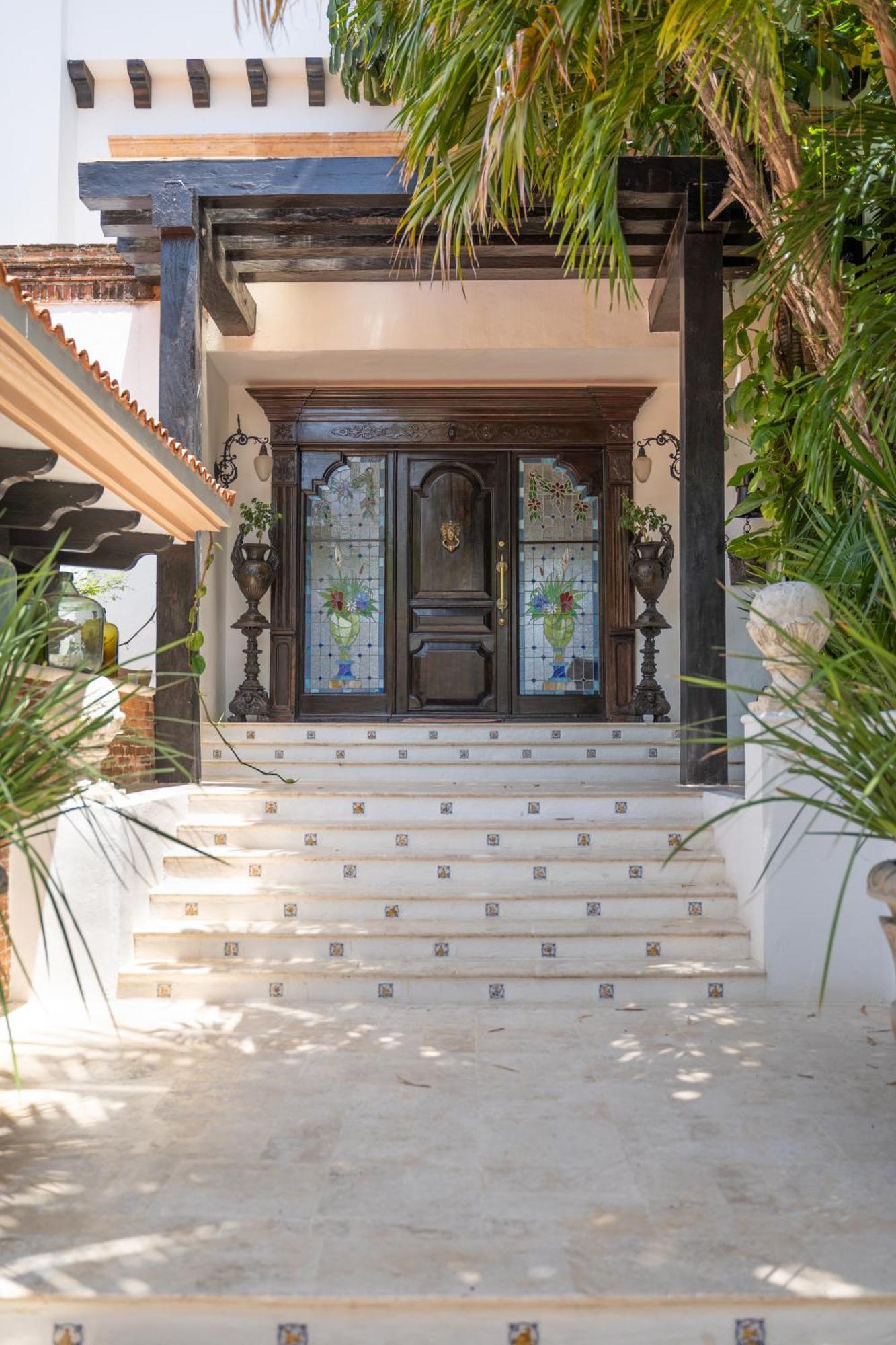Villa Albatros Oceanfront Luxury Hotelzone Канкун Екстер'єр фото