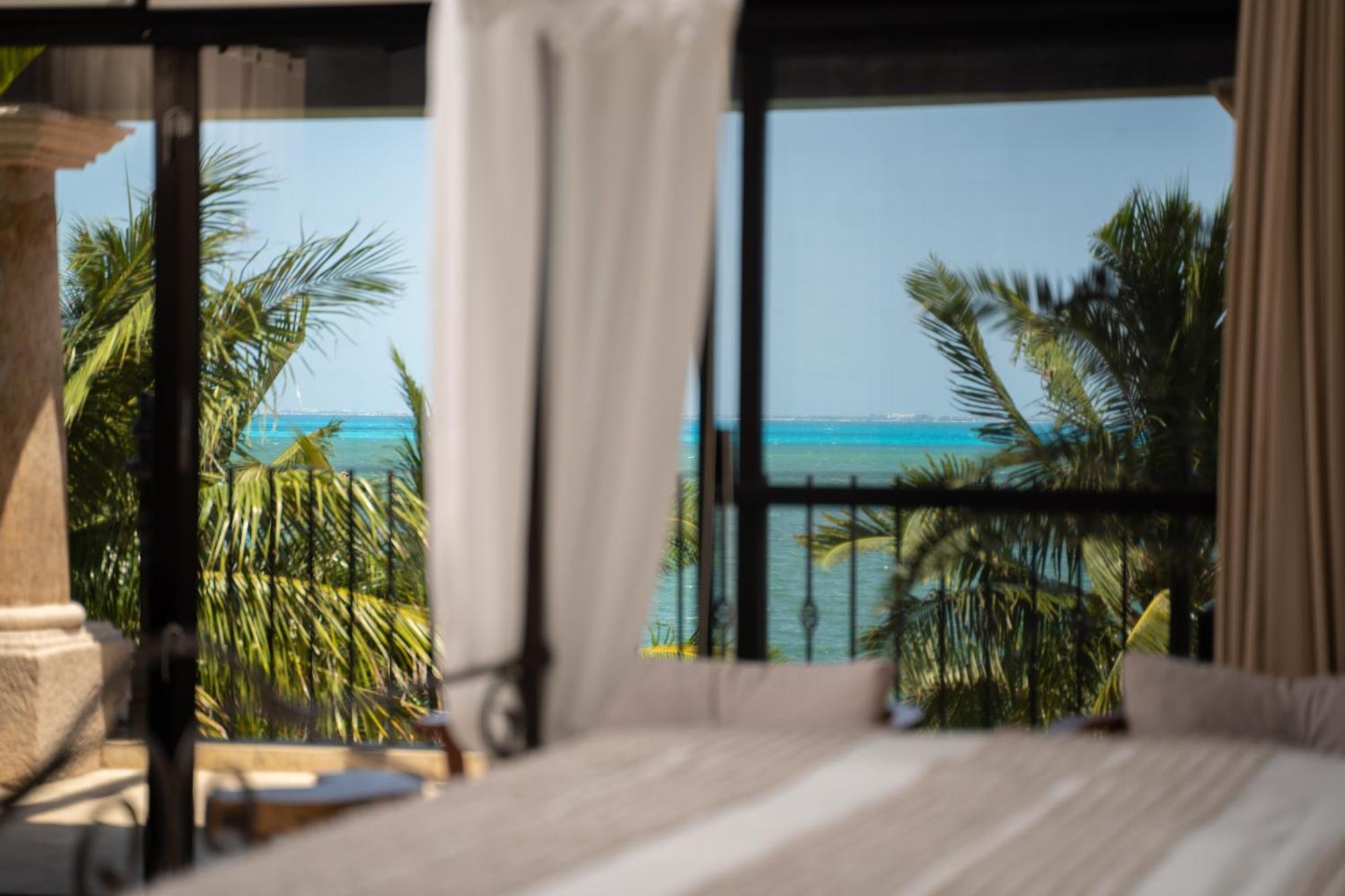 Villa Albatros Oceanfront Luxury Hotelzone Канкун Екстер'єр фото